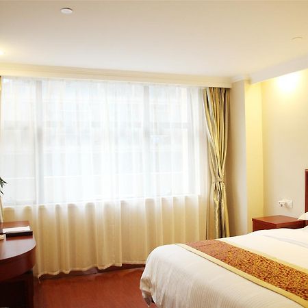Greentree Alliance Jiangxi Nanchang Honggutan Middle Fenghuang Avenue Hotel 外观 照片