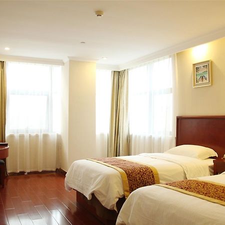 Greentree Alliance Jiangxi Nanchang Honggutan Middle Fenghuang Avenue Hotel 外观 照片