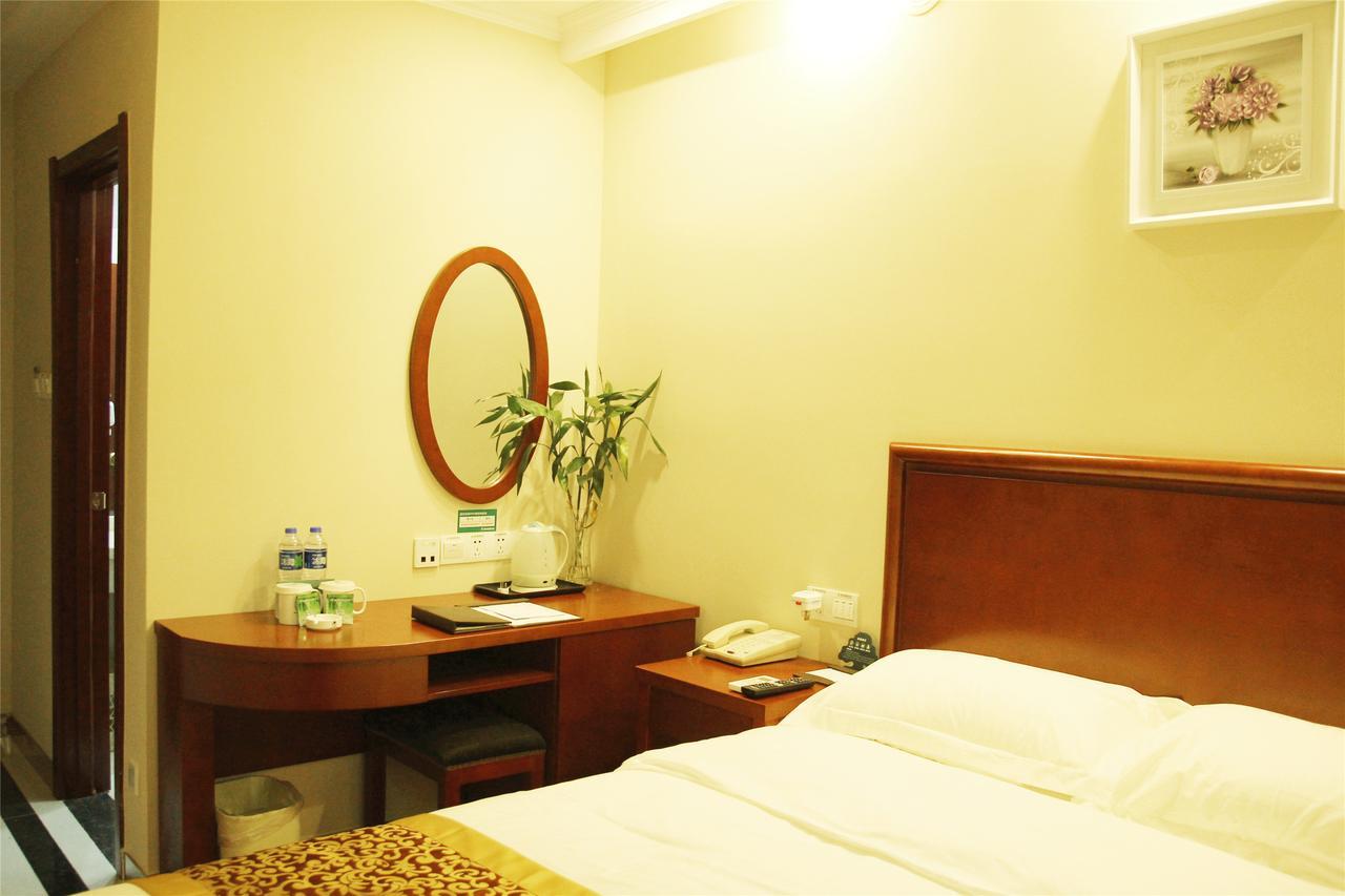 Greentree Alliance Jiangxi Nanchang Honggutan Middle Fenghuang Avenue Hotel 外观 照片